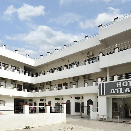 Hotel Atlantic Alwar Dış mekan fotoğraf