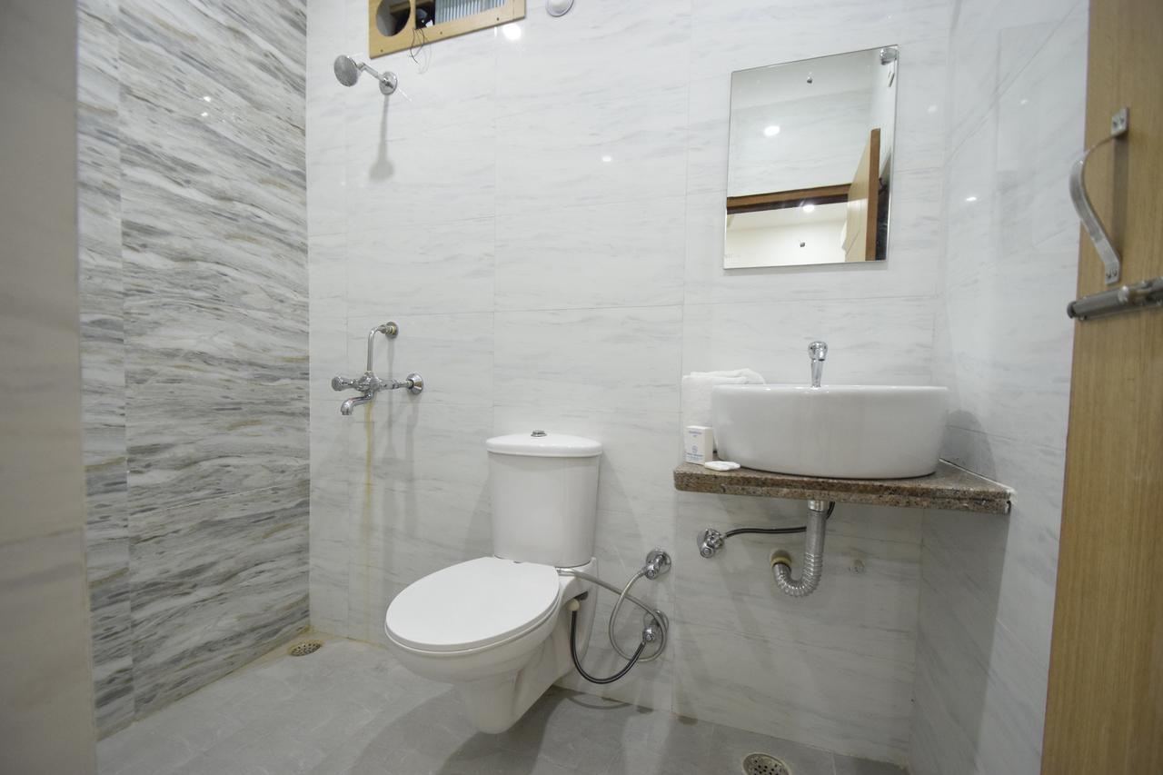 Hotel Atlantic Alwar Dış mekan fotoğraf