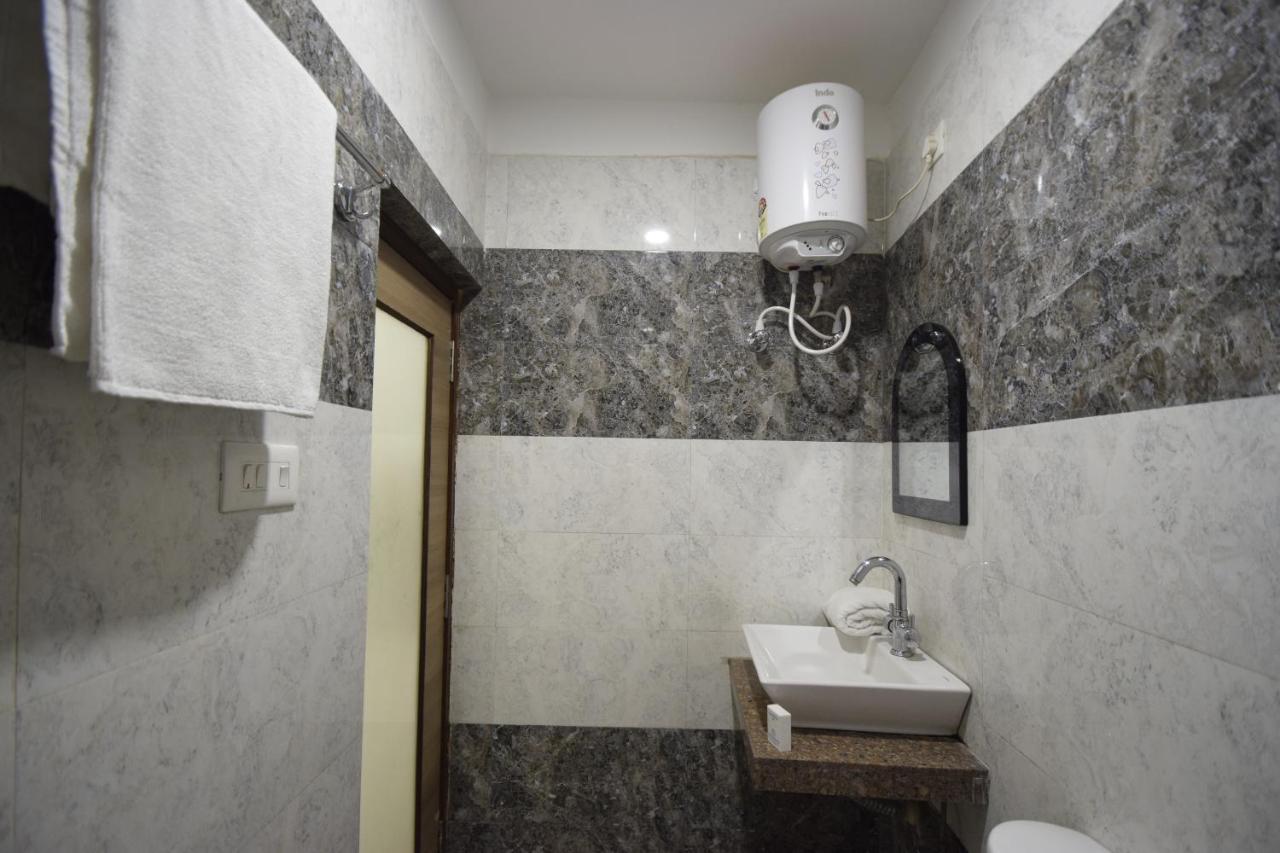 Hotel Atlantic Alwar Dış mekan fotoğraf