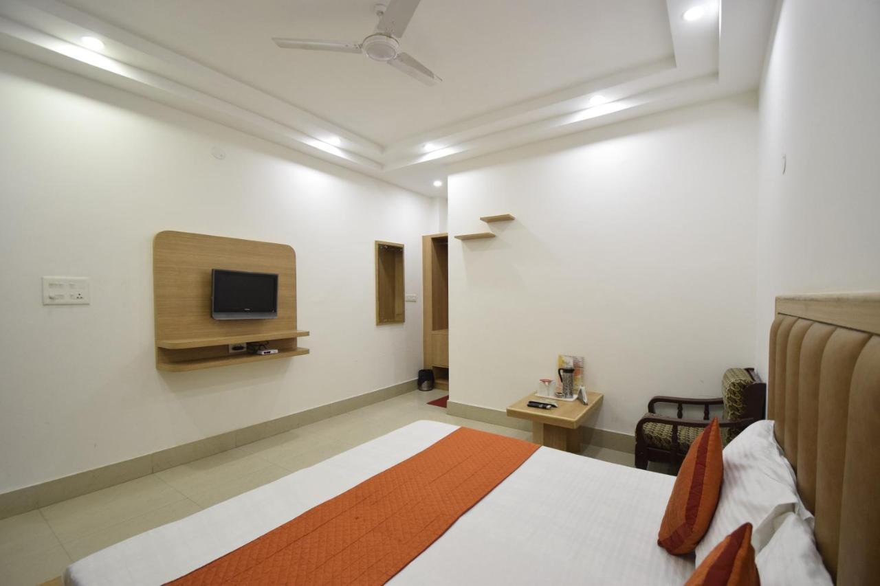 Hotel Atlantic Alwar Dış mekan fotoğraf